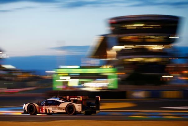 Porsche in Le Mans 2017: Porsche 919 Hybrid mit Timo Bernhard, Brendon Hartley und Mark Webber.  Foto: Auto-Medienportal.Net/Porsche